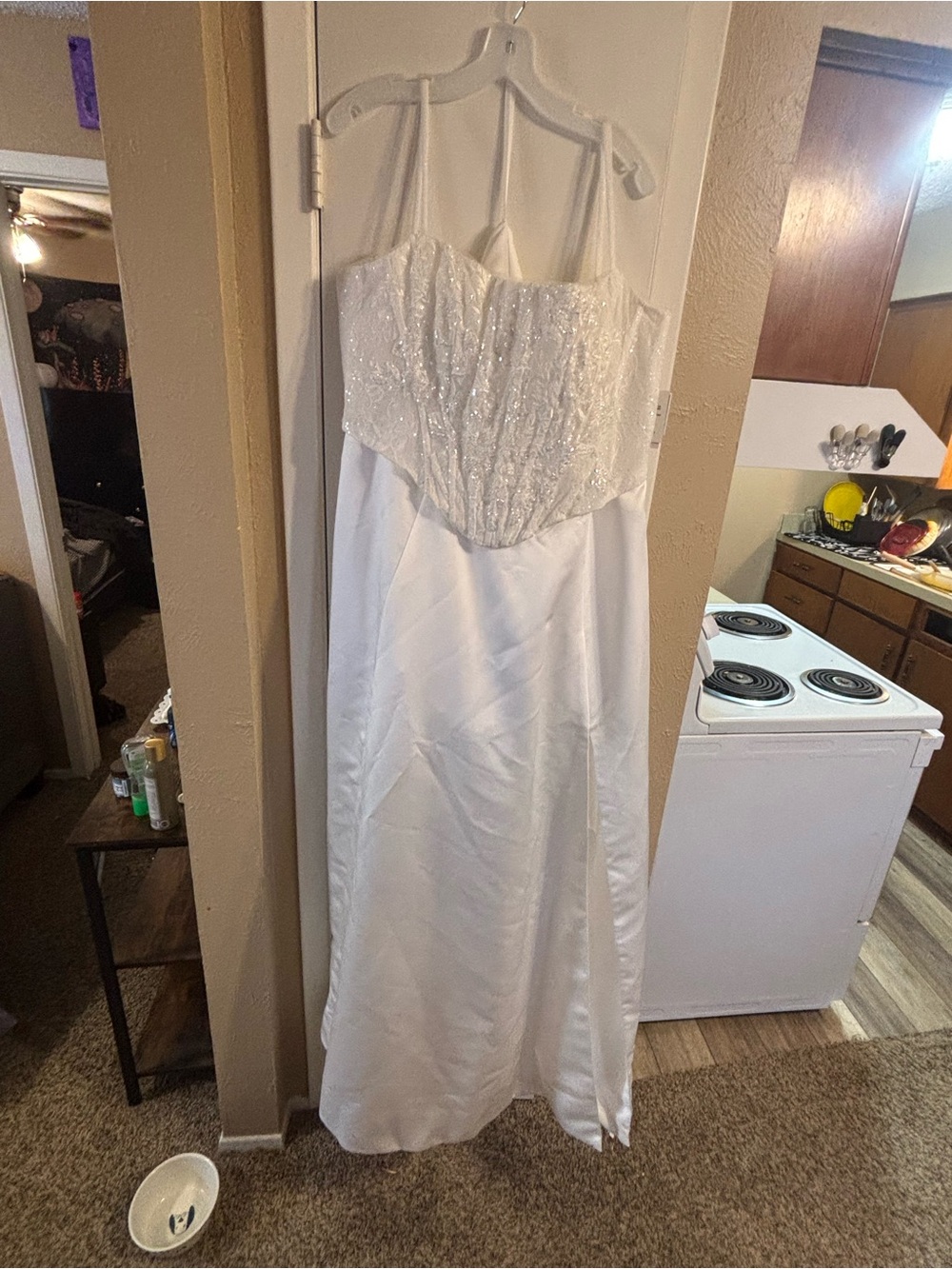 Wedding Dress - Picture 3 of 6